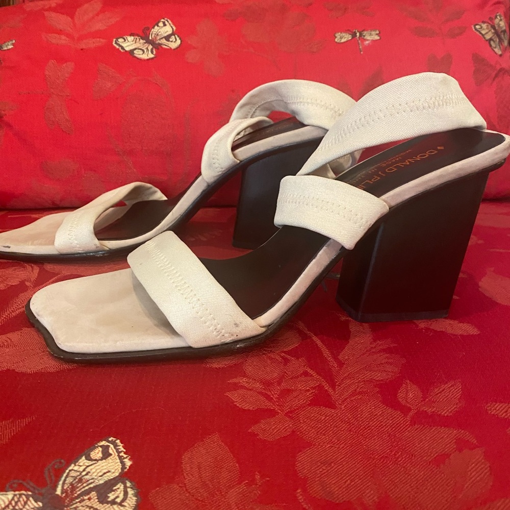 Donald J. Pliner Criss Cross Tan Open Toe Sandal/Heels. Size 11.